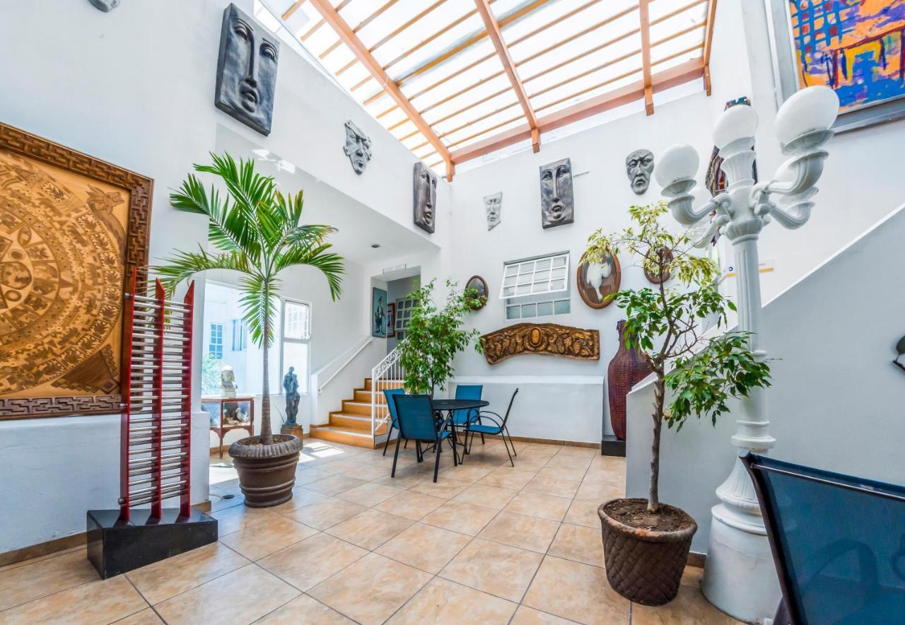 European Life Style Executive Suites Zapopan Eksteriør billede