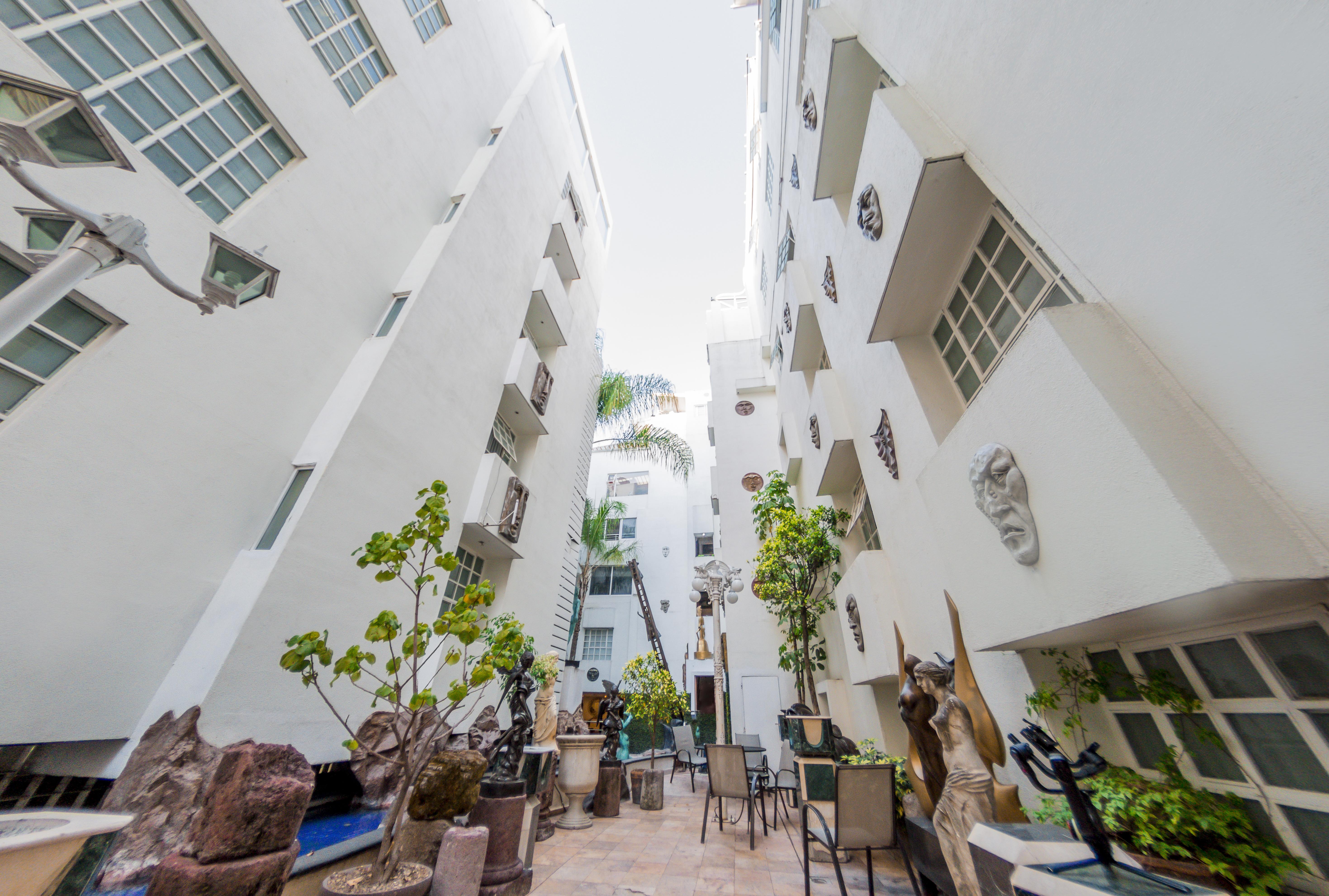 European Life Style Executive Suites Zapopan Eksteriør billede