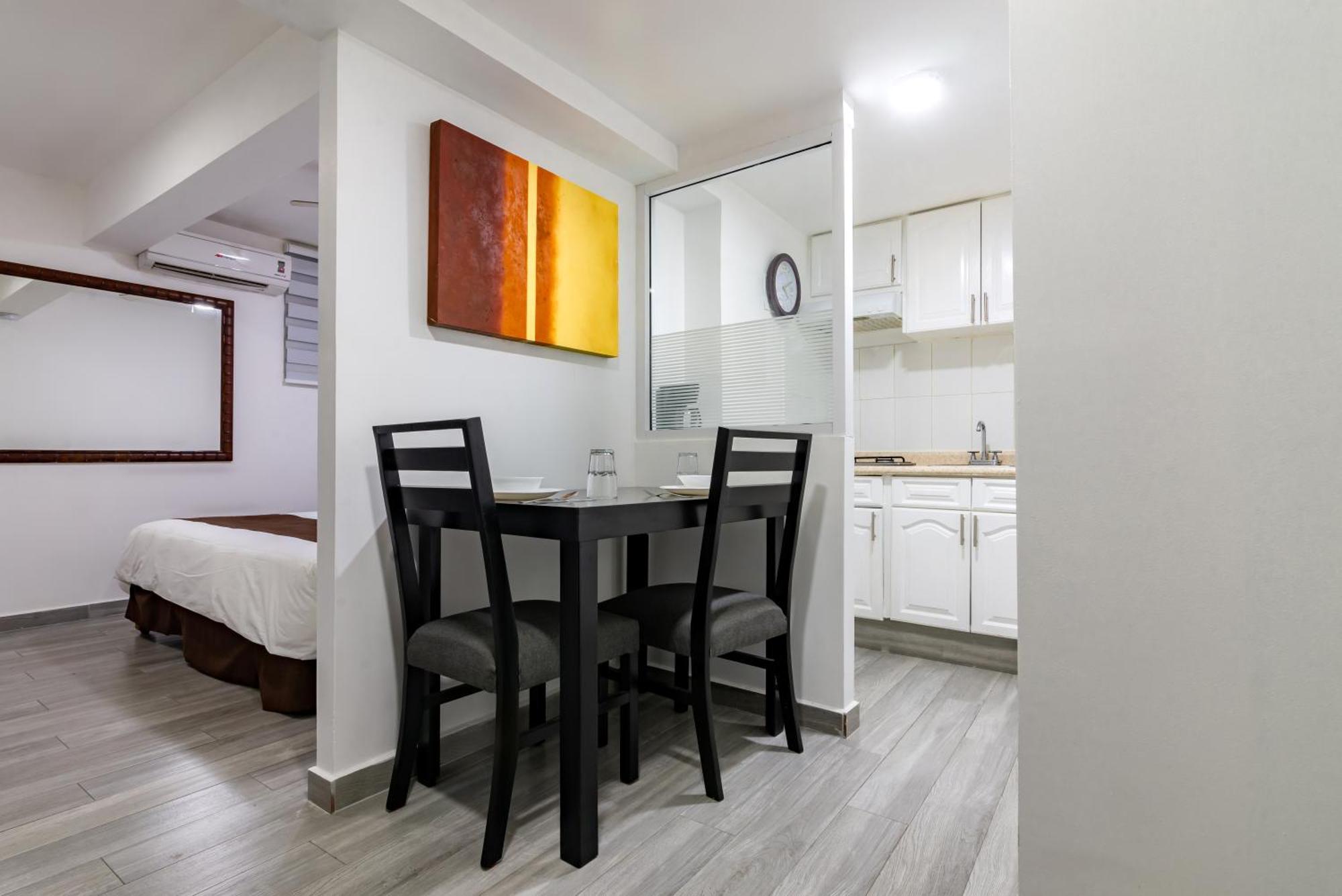 European Life Style Executive Suites Zapopan Eksteriør billede